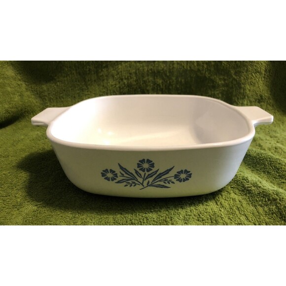 Corning Ware Vintage 1 qt P-1-B Casserole Dimple Lid Cornflower Blue Made in USA - Picture 7 of 10